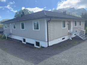 Big house in amazing Napp, Lofoten